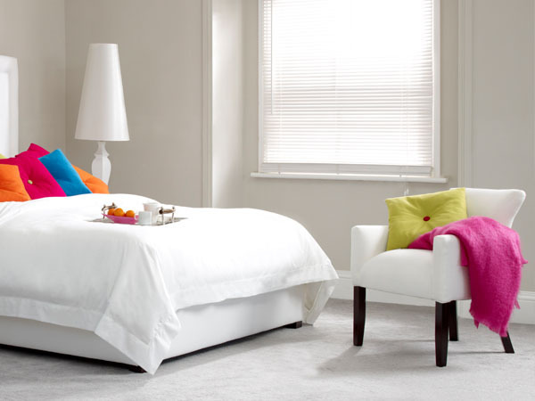 Royal White Upholstered Queen Size Bed